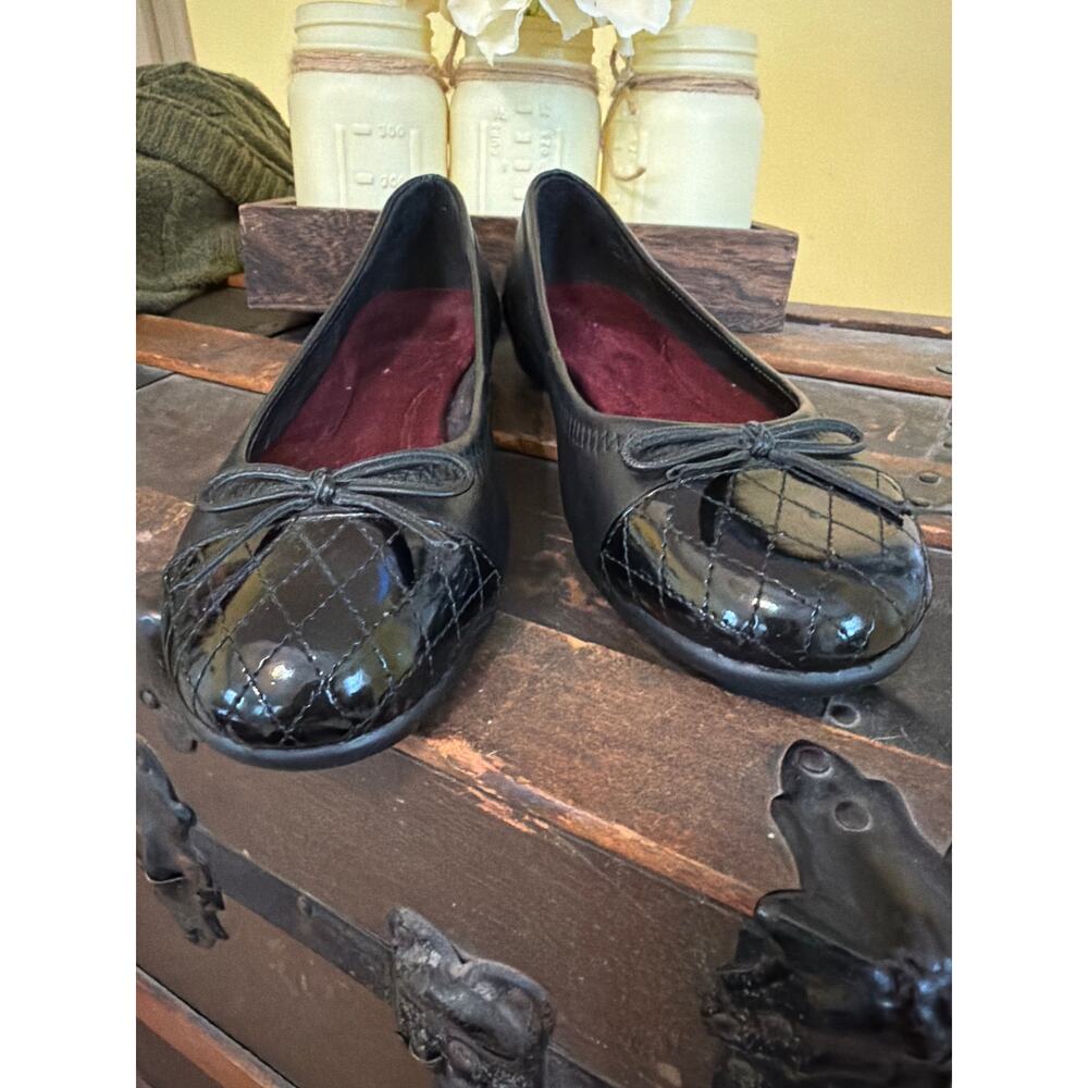 Aerosoles Black Ballet Flat Women's Size 8W Slip on Comfort Shoe Leather Office - Picture 2 of 7